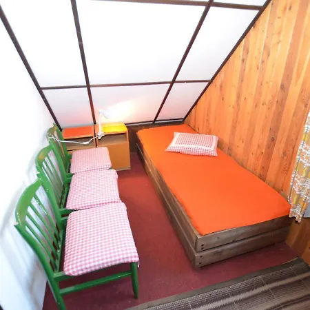 Comfortable Apartment With Private Terrace, 150 M From The Beach And The Lake Lipno