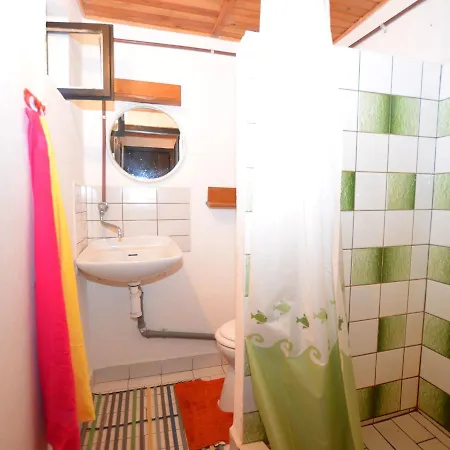 Comfortable Apartment With Private Terrace, 150 M From The Beach And The Lake Lipno Horská chata *
